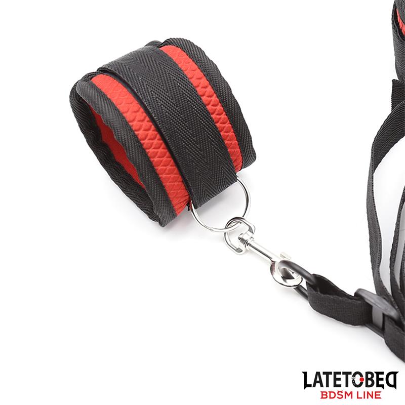 LATETOBED BDSM-lijn Bedbeperkingsset met blinddoek en verstelbare handboeien