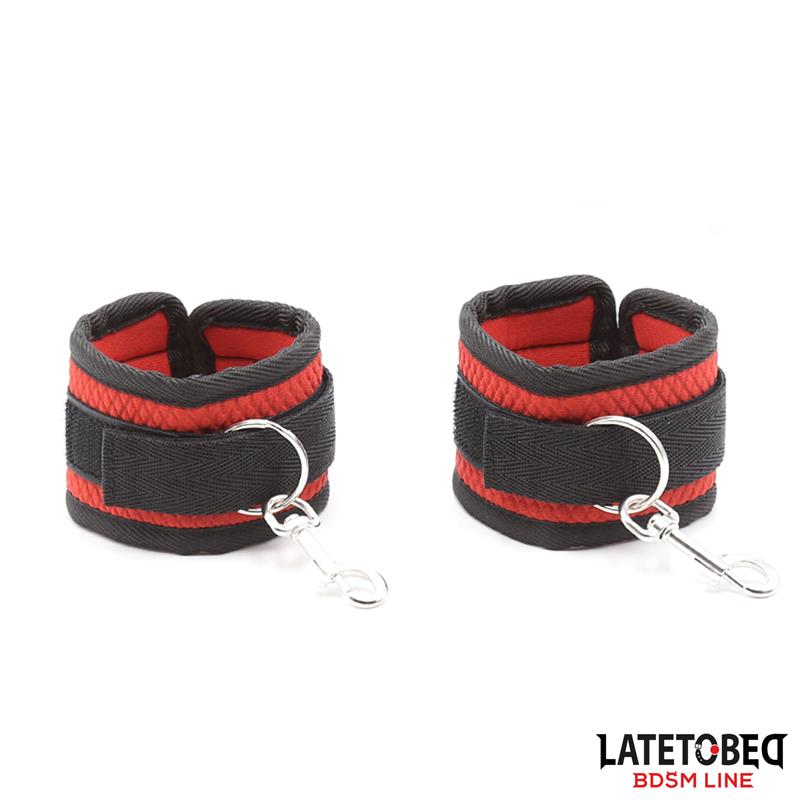 LATETOBED BDSM-lijn Bedbeperkingsset met blinddoek en verstelbare handboeien