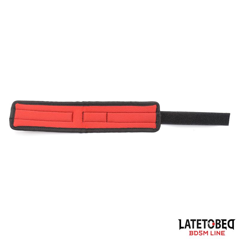 LATETOBED BDSM-lijn Bedbeperkingsset met blinddoek en verstelbare handboeien